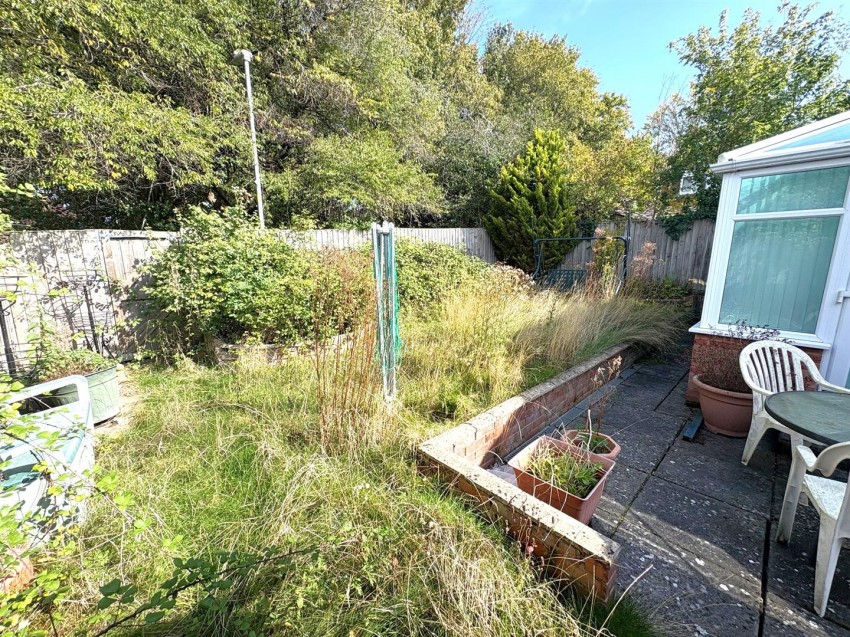 Images for Queenborough, Toothill, Swindon