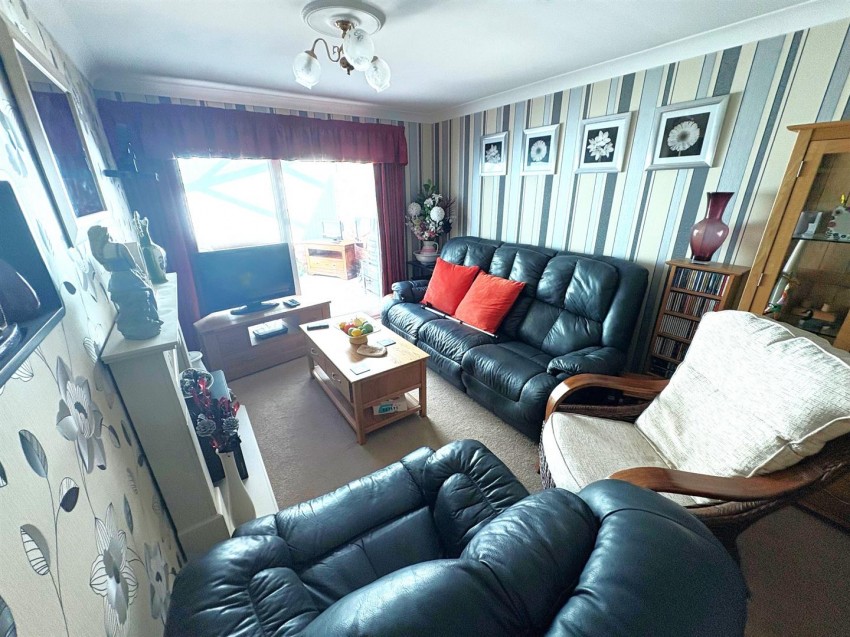 Images for Queenborough, Toothill, Swindon