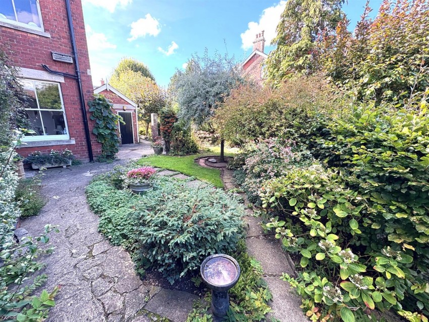 Images for Westlecot Road, Old Town, Swindon