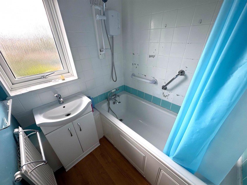 Images for Raleigh Avenue, Walcot, Swindon