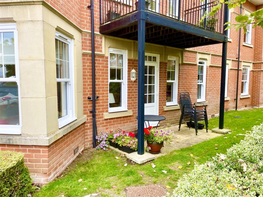 Images for Westlecot Road, Swindon