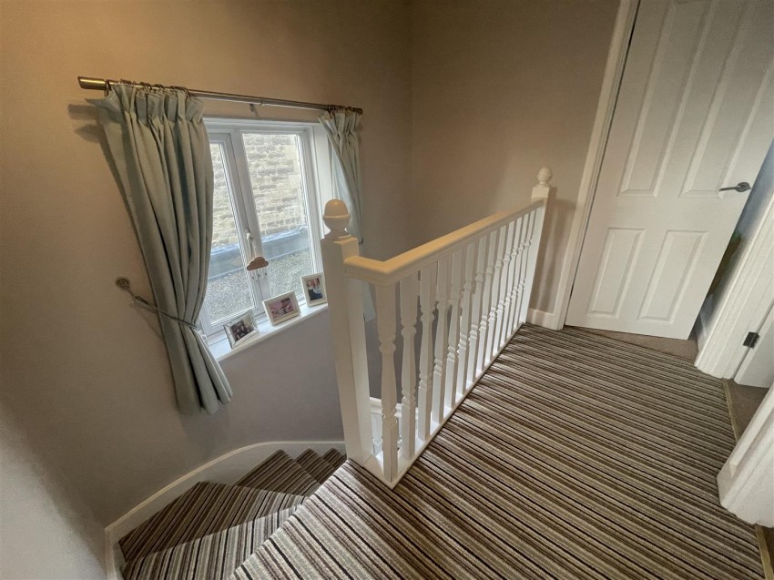 Images for Cornwall Avenue, Swindon