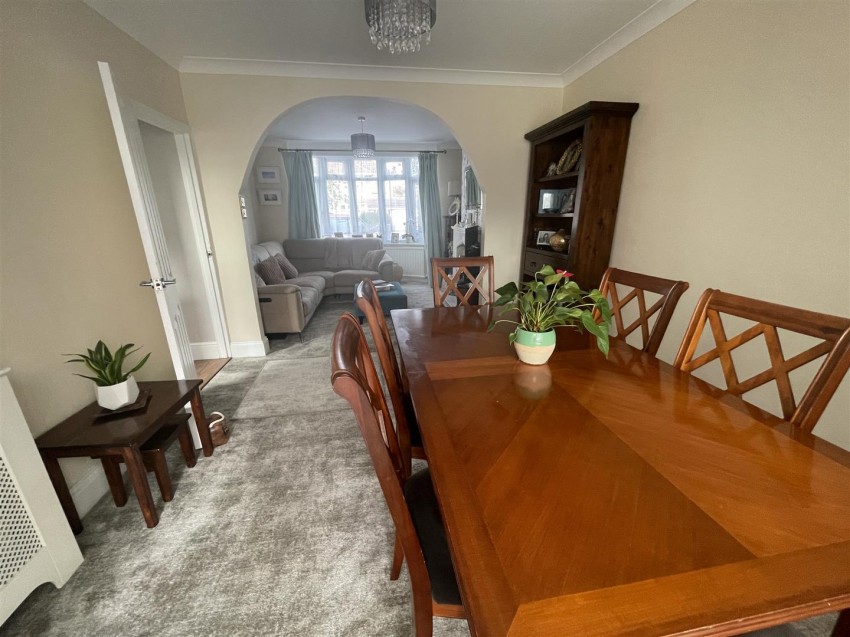 Images for Cornwall Avenue, Swindon