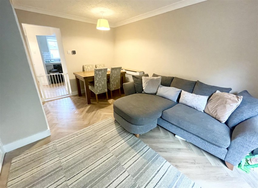 Images for Periwinkle Close, Pembroke Park, Swindon