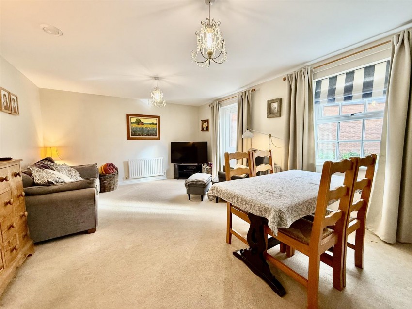 Images for Scorhill Lane, Wichelstowe, Swindon