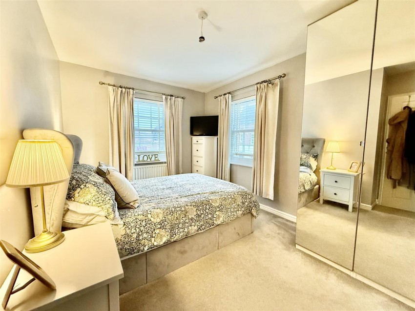 Images for Scorhill Lane, Wichelstowe, Swindon