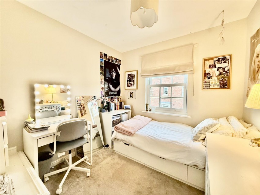 Images for Scorhill Lane, Wichelstowe, Swindon