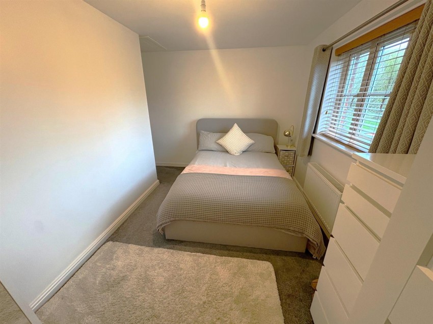 Images for White Eagle Road, Swindon