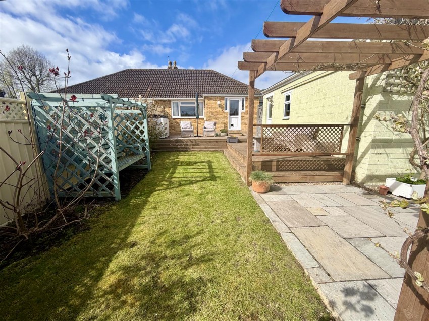 Images for Haydon View Road, Swindon