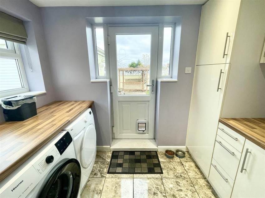 Images for Haydon View Road, Swindon