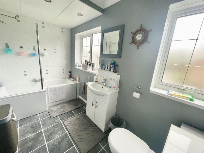 Images for Kennedy Drive, Swindon