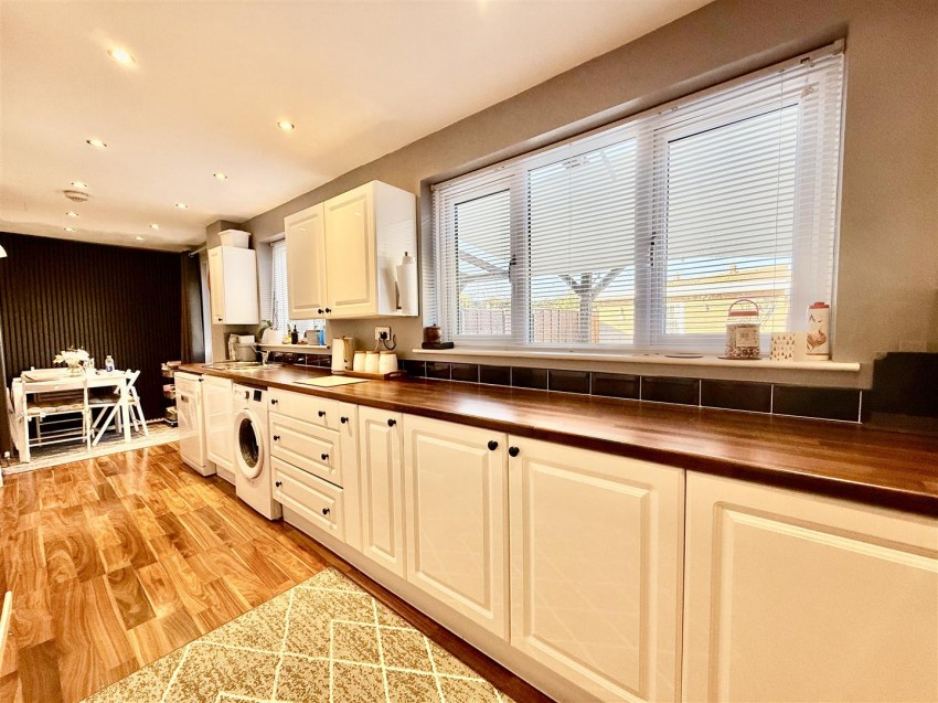 Images for Cranmore Avenue, Swindon