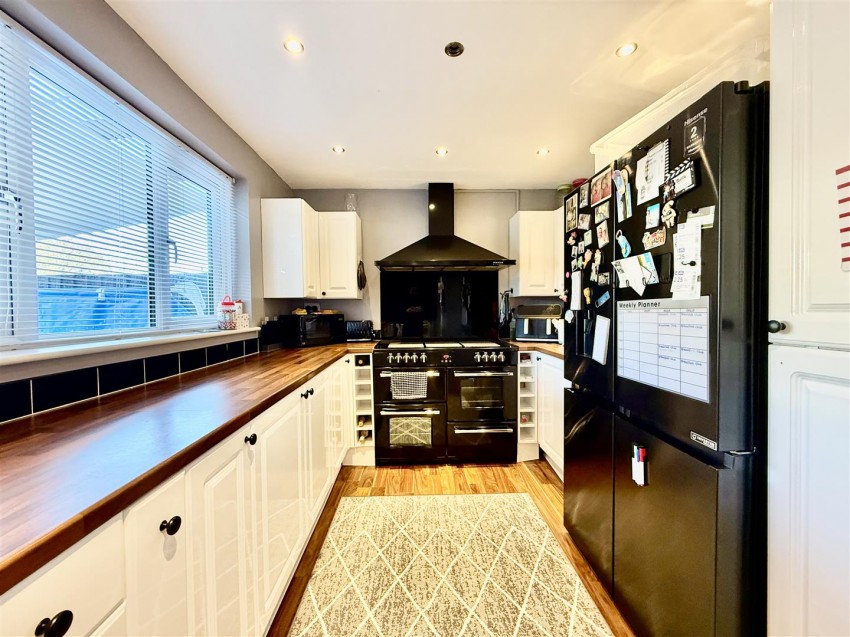 Images for Cranmore Avenue, Swindon