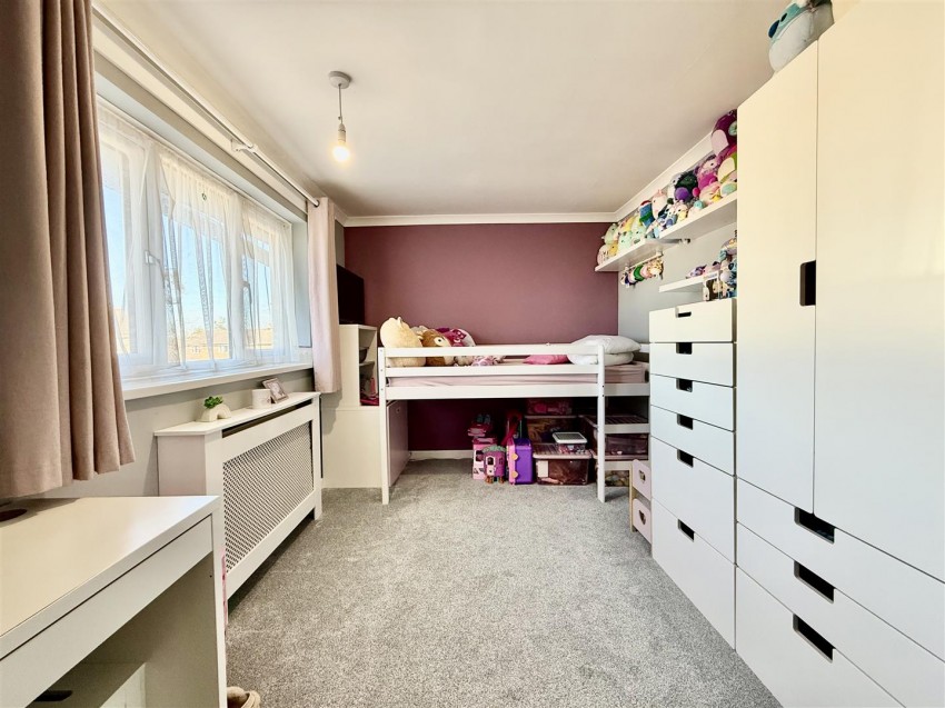 Images for Cranmore Avenue, Swindon