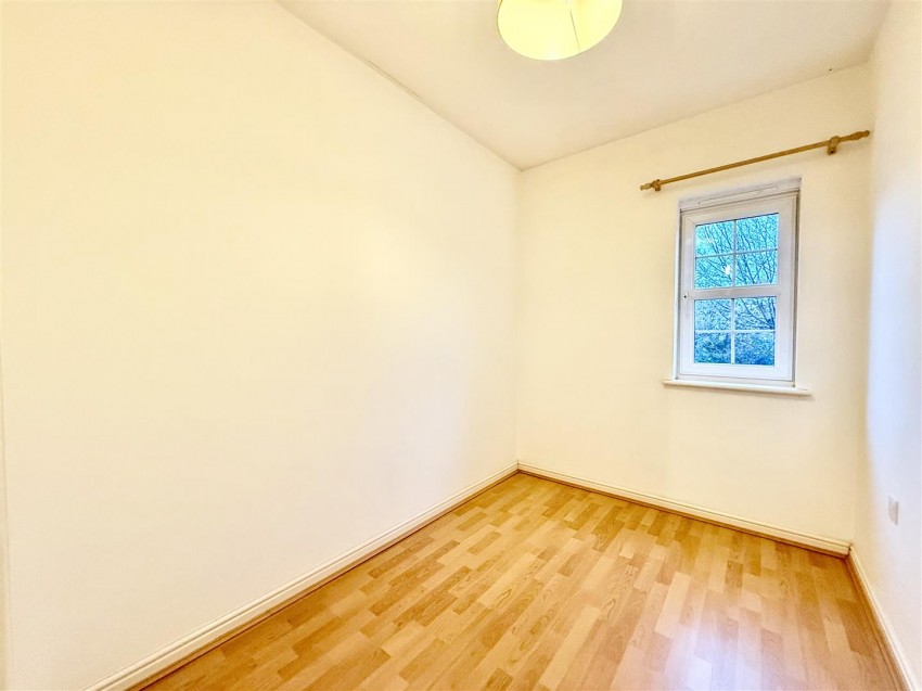 Images for Thursday Street, Swindon