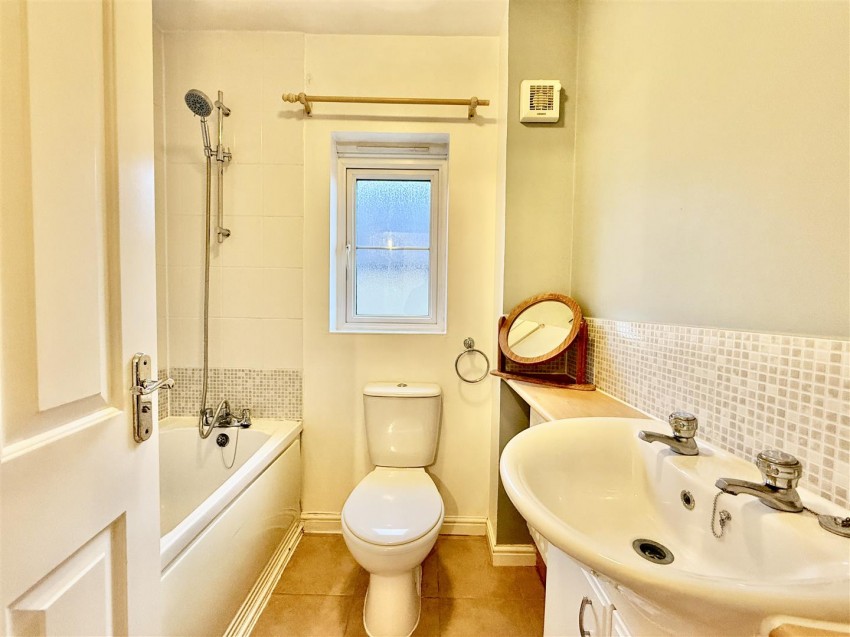 Images for Thursday Street, Swindon