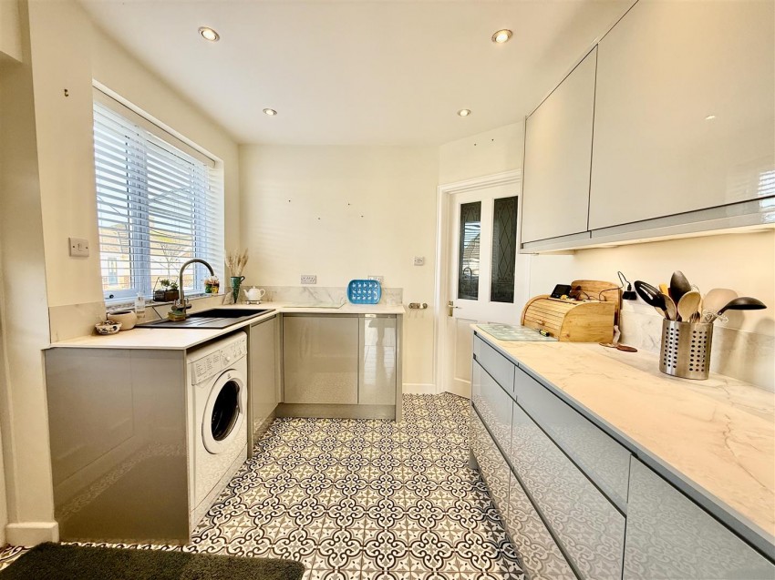 Images for Riverdale Close, Swindon