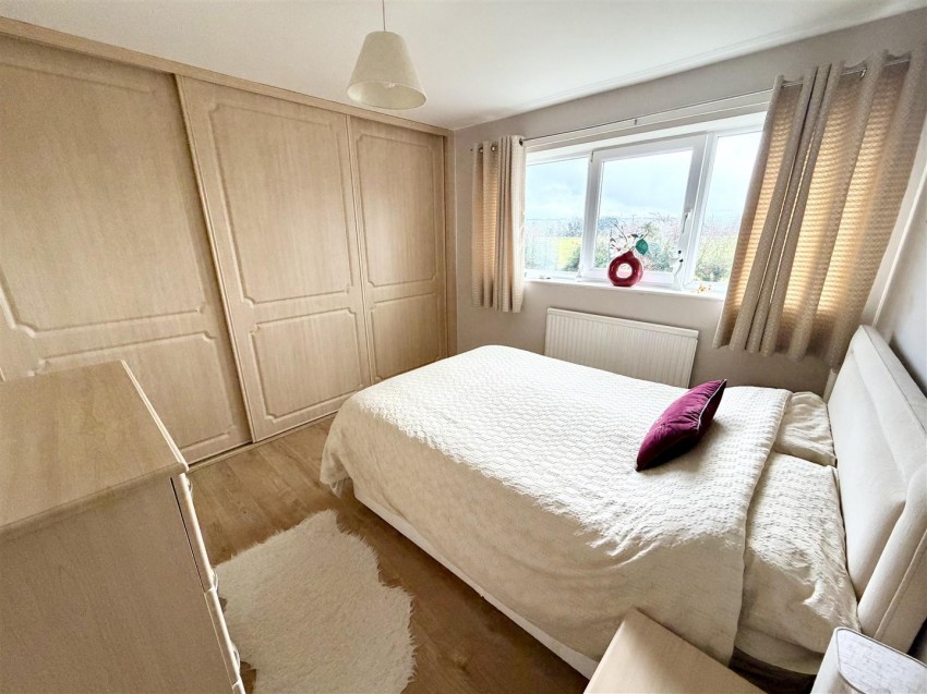 Images for New Road, Chiseldon, Swindon