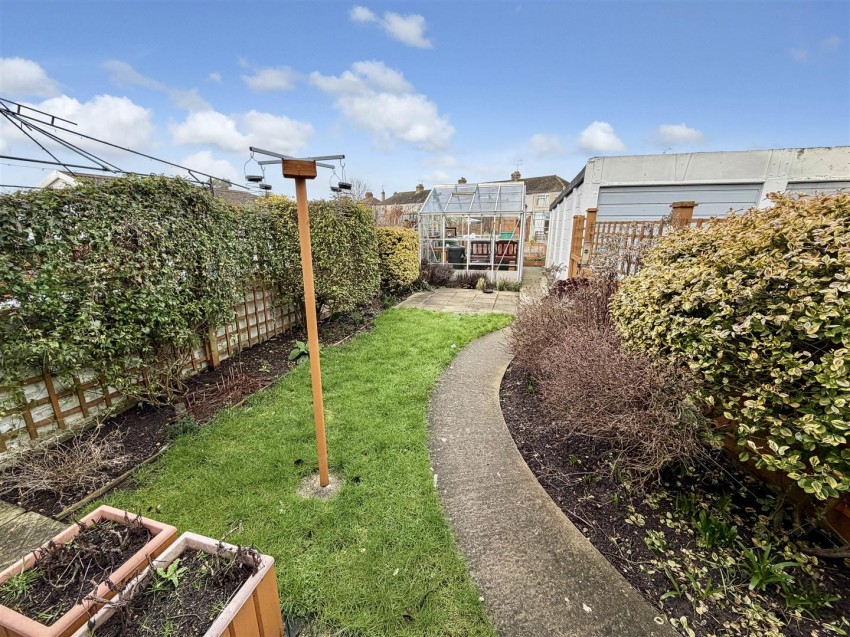 Images for Scarborough Road, Swindon