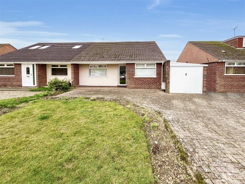 View Full Details for Medina Way, Meadowcroft, Swindon