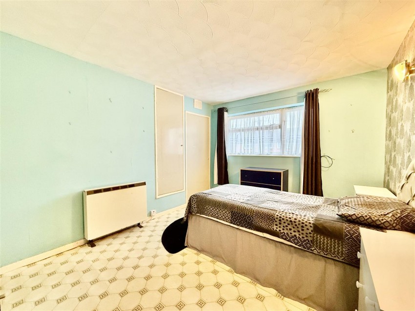 Images for Cranmore Avenue, Swindon