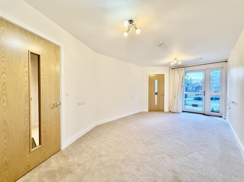 Images for Lowry Way, Swindon