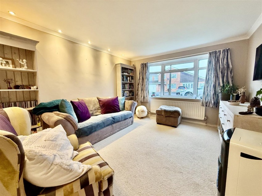 Images for Barrowby Gate, Stratton, Swindon