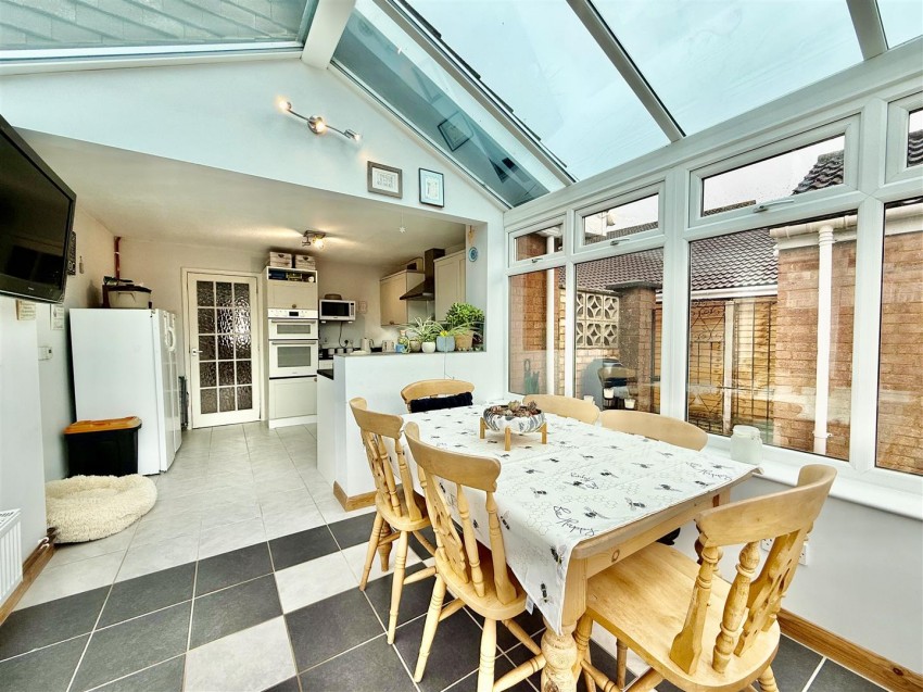 Images for Barrowby Gate, Stratton, Swindon