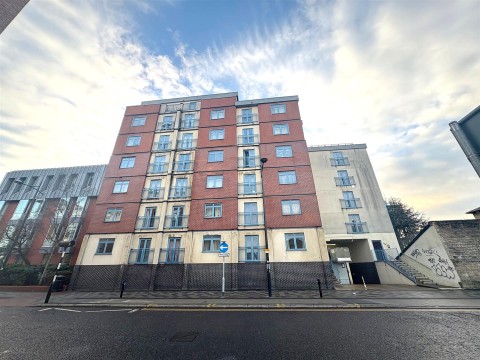 View Full Details for Wellington Street, Swindon