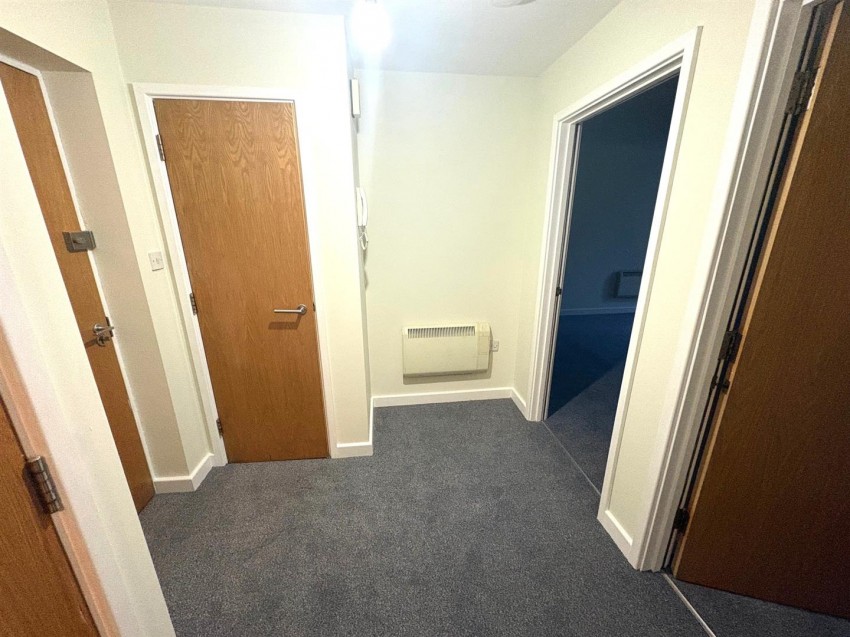 Images for Wellington Street, Swindon