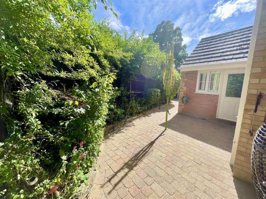 Images for Stanley Close, Wanborough, Swindon