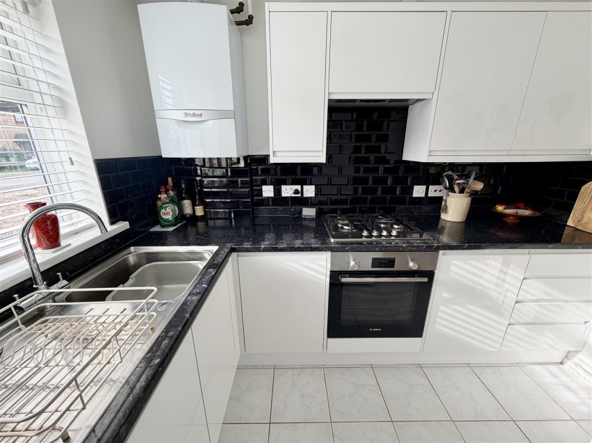 Images for Wagtail Close, Swindon