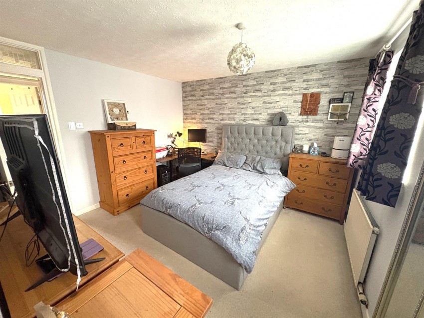 Images for Alveston Close, Westlea, Swindon