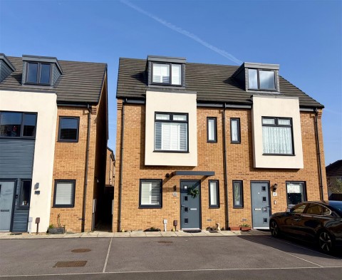 View Full Details for New Dawn Place, Stratton, Swindon