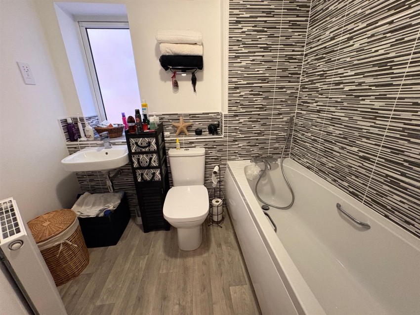 Images for New Dawn Place, Stratton, Swindon