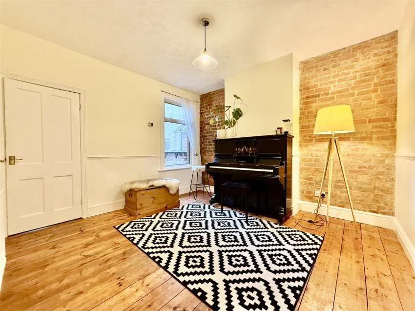 Images for Plymouth Street, Swindon