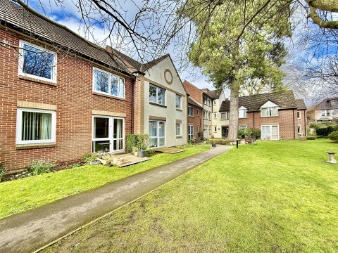 View Full Details for Grovelands Avenue, Swindon