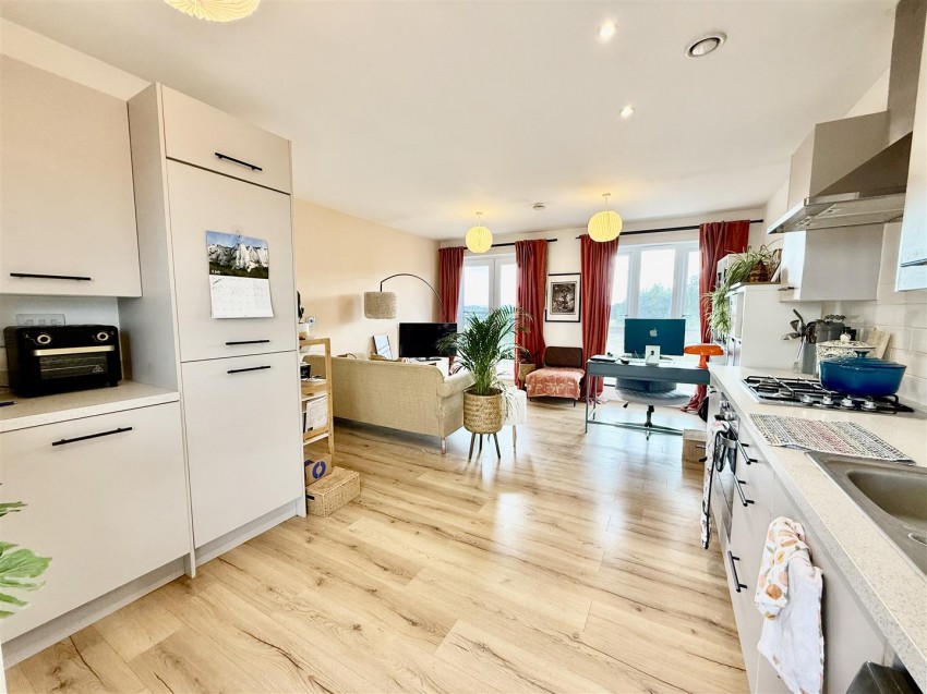 Images for Ginner Road, Swindon