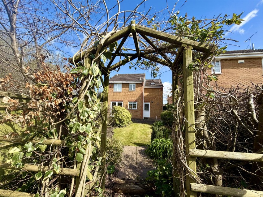 Images for Dartmoor Close, Swindon