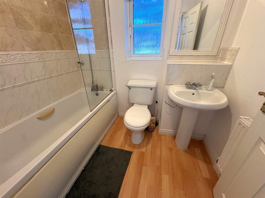 Images for Marsh Farm Lane, Swindon