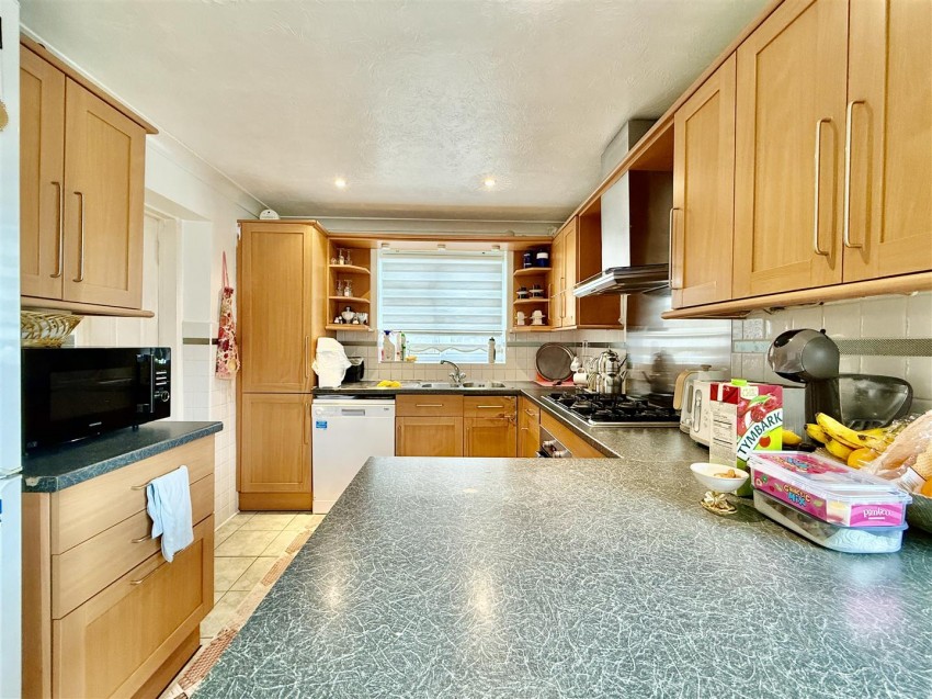 Images for Lambert Close, Freshbrook, Swindon