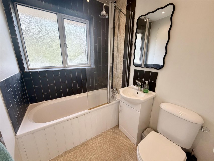 Images for Bankside, Old Town, Swindon