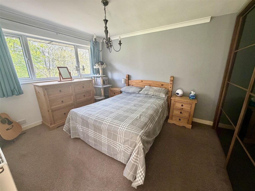 Images for Bankside, Old Town, Swindon