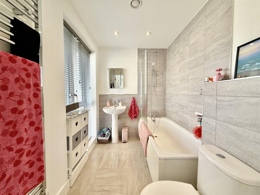 Images for Ginner Road, Swindon