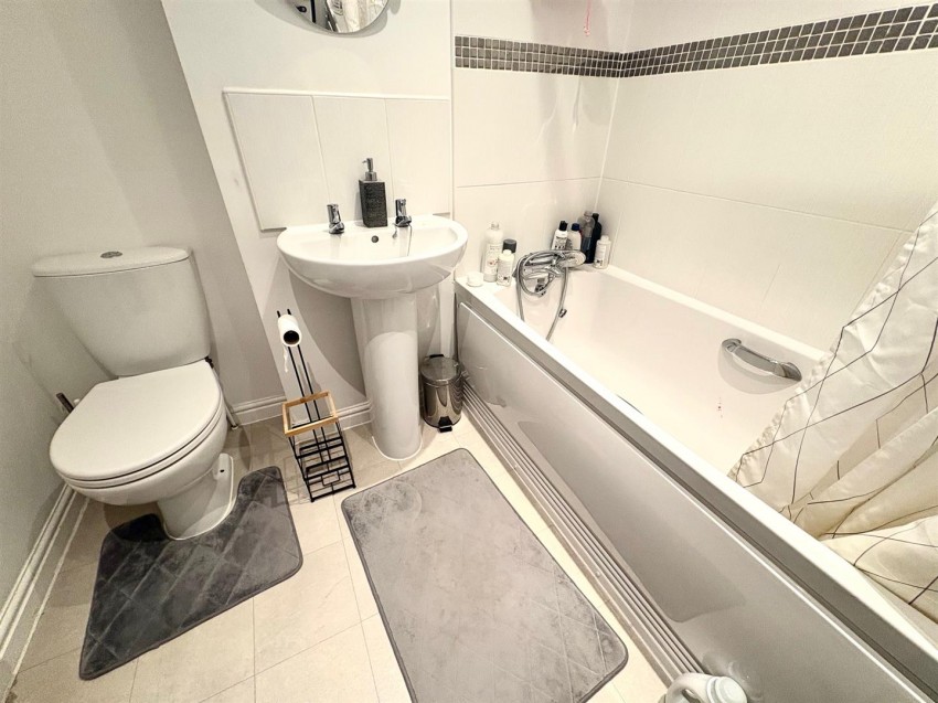 Images for Steeple View, Swindon