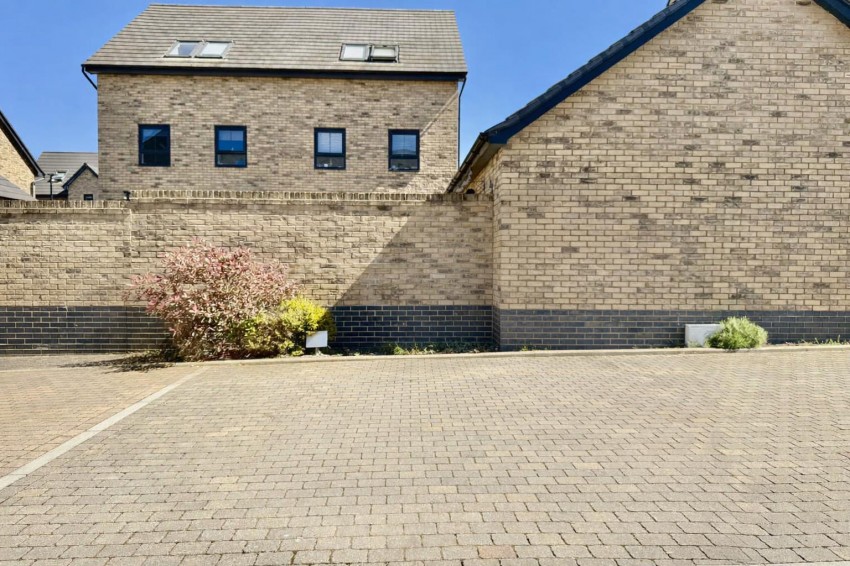 Images for Jenkins House, Beckett Strand