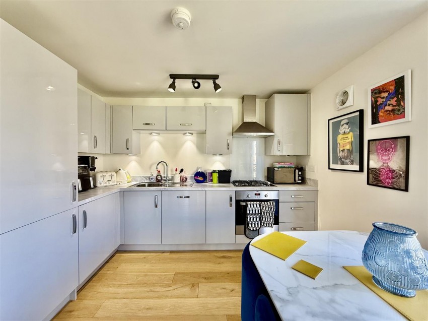 Images for Jenkins House, Beckett Strand