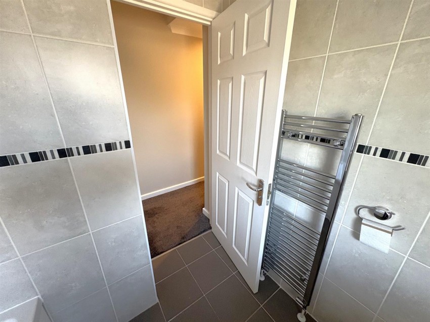Images for Dores Road, Swindon