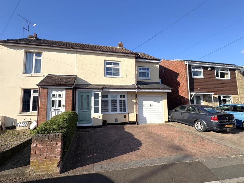Images for Dores Road, Swindon