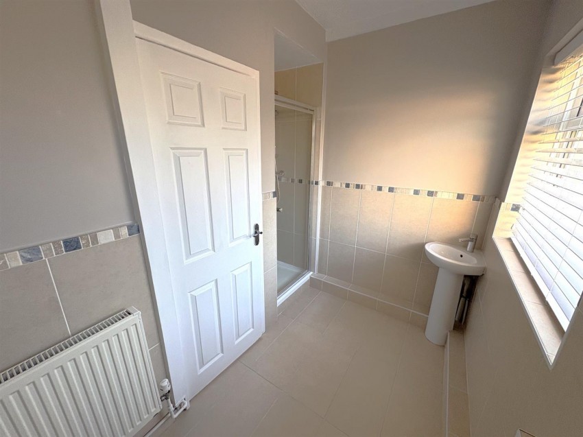 Images for Dores Road, Swindon